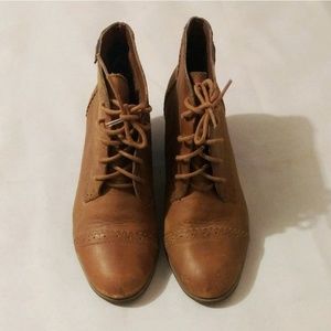 GH Bass & Co Tan Leather Porter Lace up Ankle Boot